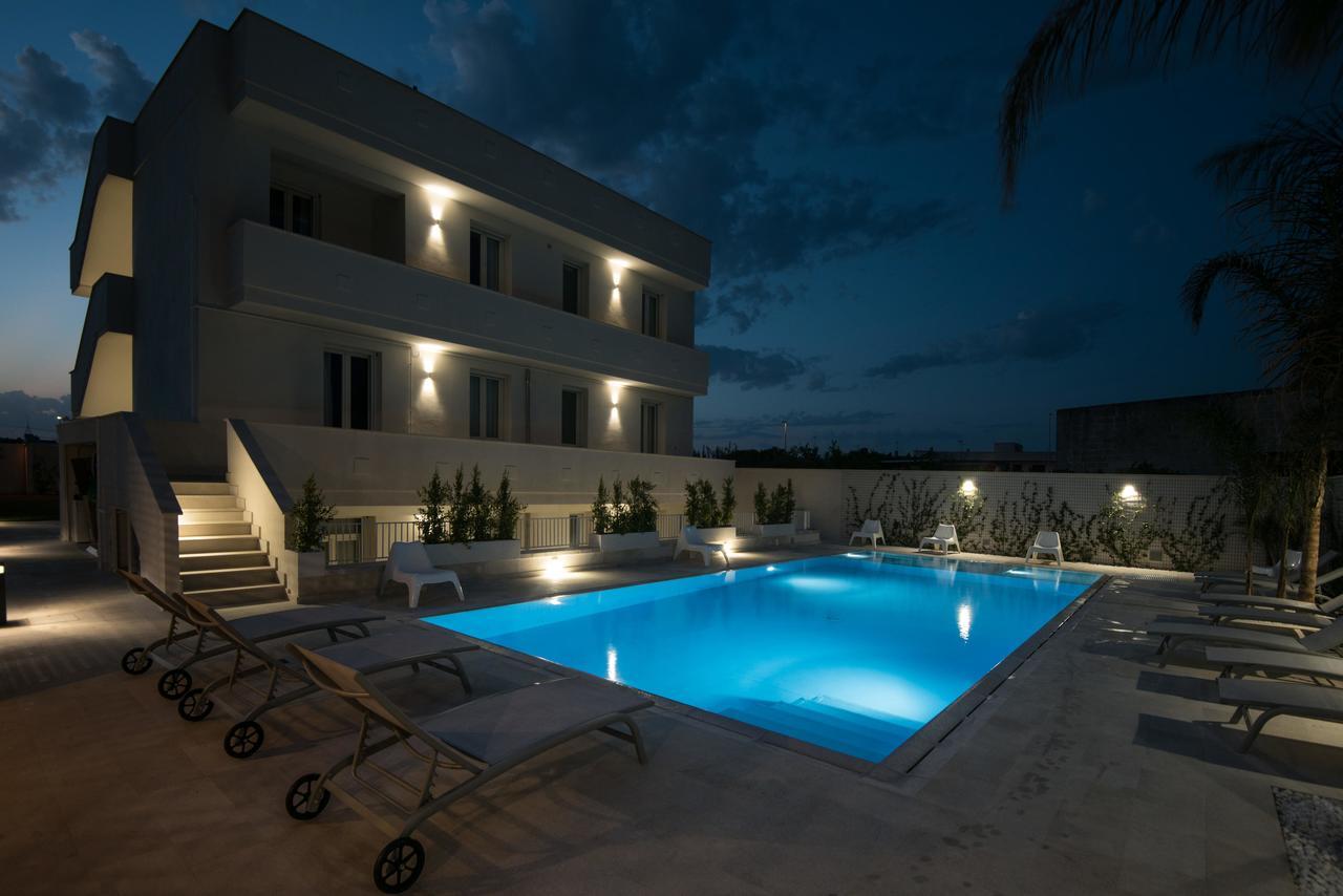 Calura Residence カルピニャーノ・サレンティーノ エクステリア 写真